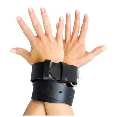 ac199-sm-40-inch-leather-bondage-strap-model